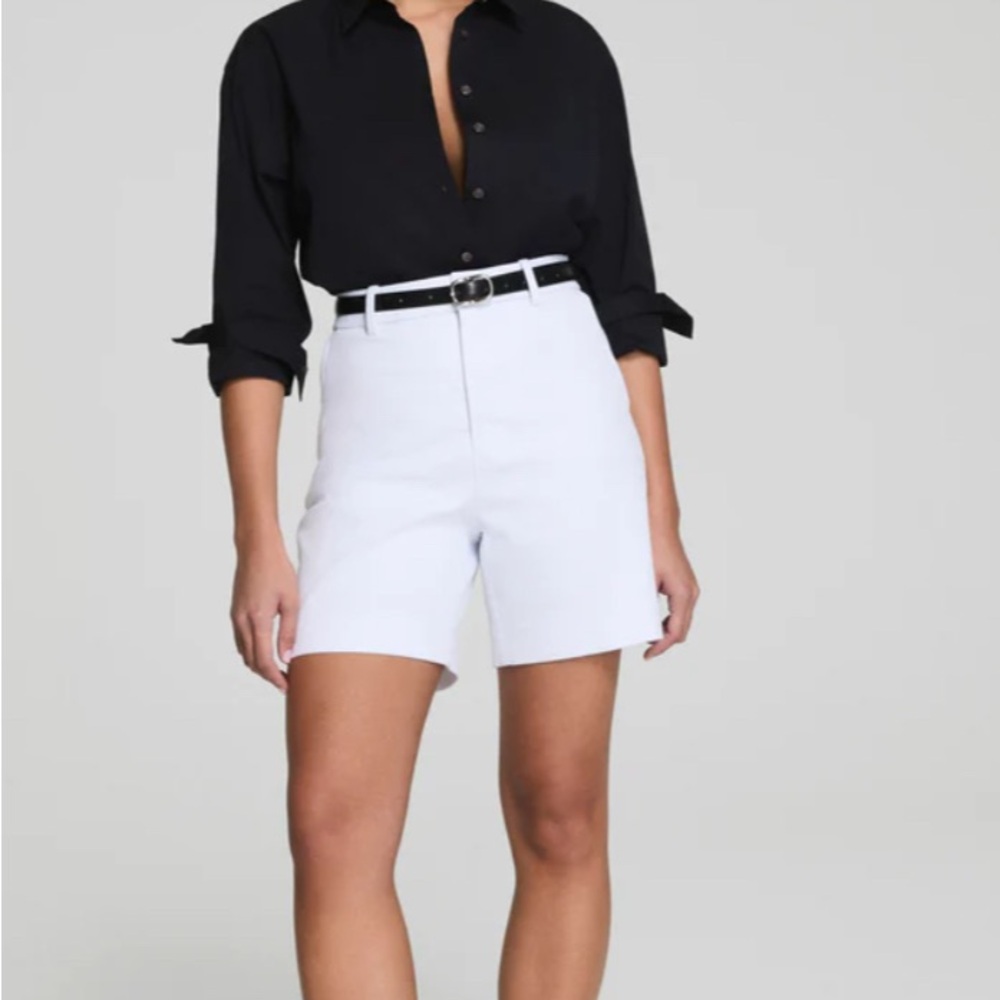SPANXsupersmooth™ Stretch Twill
Short, 7"/ Never worn